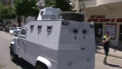 Top News - Gjykata dënon prindërit/ Nuk u lejonin shkollimin vajzave