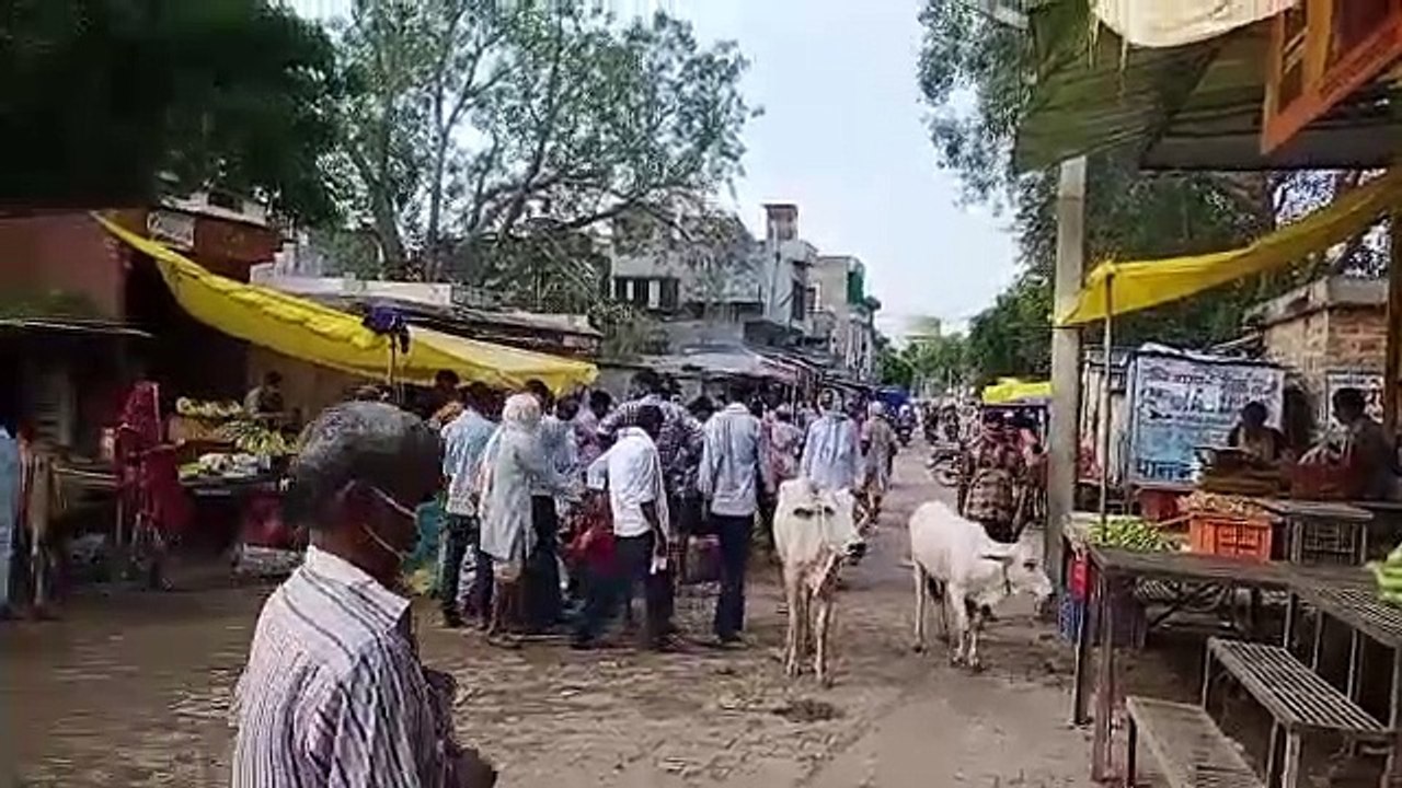 कहीं सुबह 10 बजे तक बाजारों में रहा सन्नाटा तो कहीं खुली दुकानें