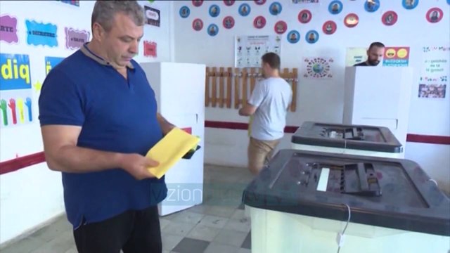 SPAK firmos 22 urdhërarreste për dosjen “339” - News, Lajme - Vizion Plus