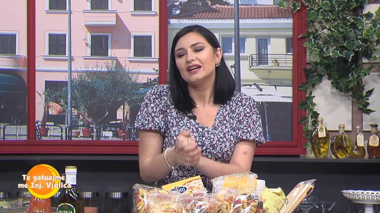 Makarona në furrë me patëllxhanë dhe kunguj nga zonja Vjollca