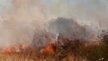Ora News - Zjarr i madh në Postribë, flakët u afrohen banesave