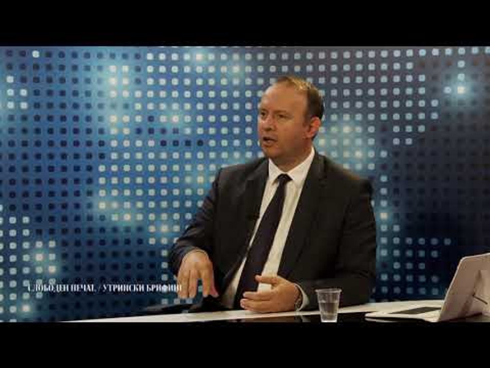 Далеку од очите на јавноста, партиите ги продол...