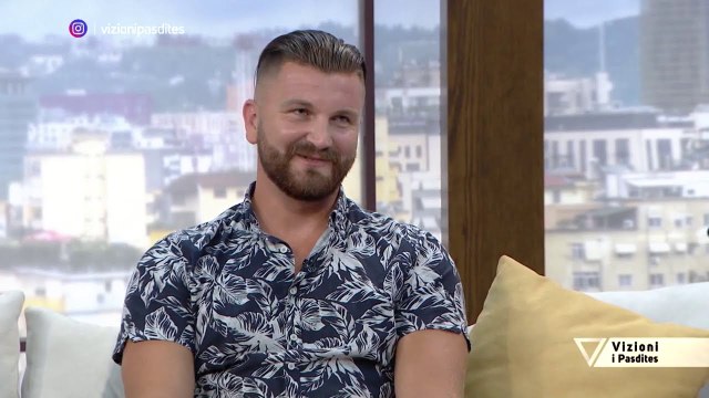 Vizioni i pasdites - Parodistët e rinjë të Vlorës : Nuk duam të zëvendësojmë parodistët e vjetër