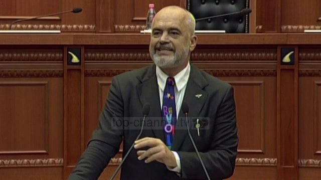 Kushtetuta ndryshoi me 106 vota/ Hapen listat e kandidatëve për deputetë, Rama mesazh Ambasadorëve