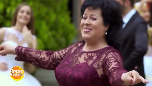 Kthim ne kohë me artisten e muzikës popullore Irini Qirjako