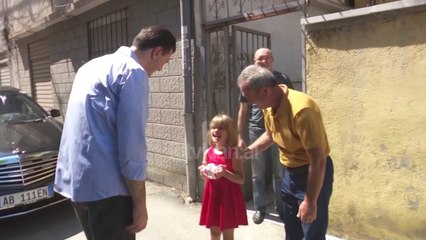 Basha viziton familjen e Sherif Osman Langu