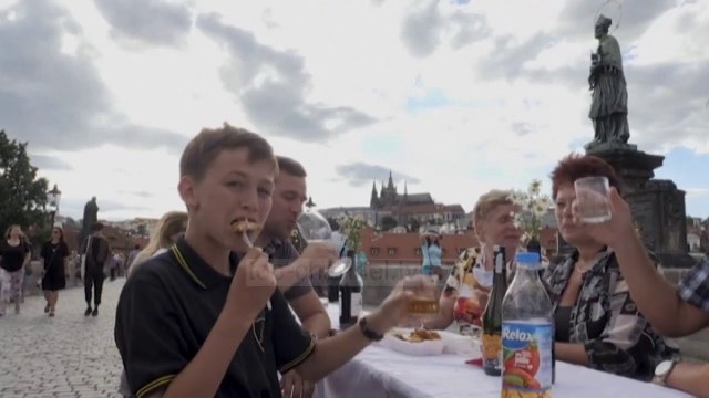 Top News - Republika Çeke/ Rikthehet virusi pas hapjes