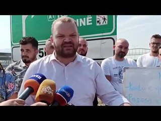 PROJEKTI MILOT BALLDREN, AKTIVISTËT NË PROTESTË