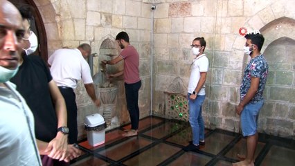 Tarihi Döşeme Camii ibadete açıldı