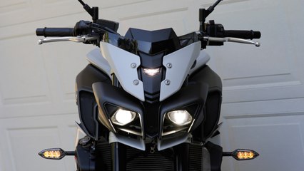 2020 Yamaha MT-10 Review MC Commute