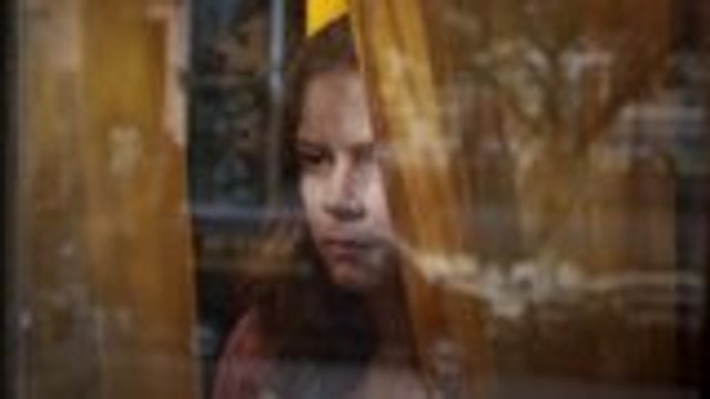 Netflix to Buy Worldwide Rights to Amy Adams' 'The Woman in the Window' | THR News