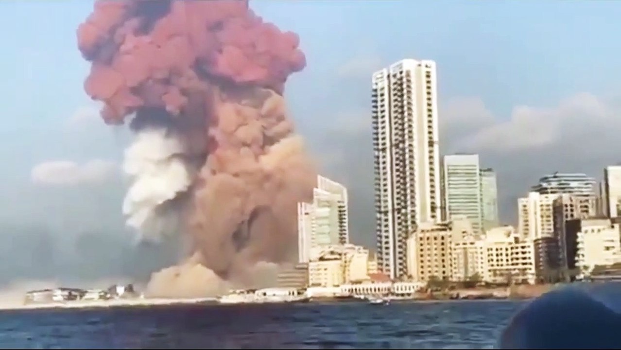 MASSIVE EXPLOSION IN BEIRUT LEBANON CAUGHT ON CAMERA! shatters windows across Lebanese Capital