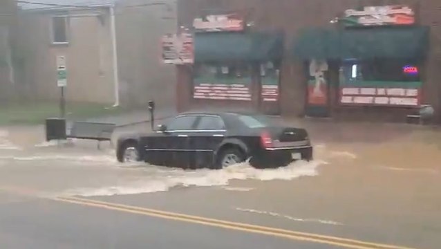 Street turns into river during Isaias