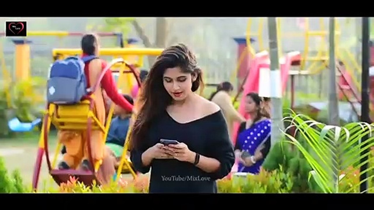 Le Gayi Le Gayi __ Dil to Pagal hai __ Shah rukh Khan __  Cute Love Story