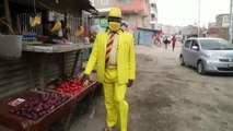 Maina Mangi, un referente que reparte alegría y color por las calles de Nairobi, Kenia