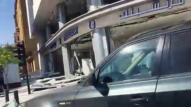Beyrut'ta patlama sabahı sokaklardaki yıkımın boyutu