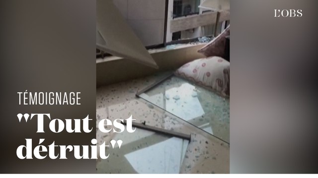 Une habitante de Beyrouth découvre son appartement ravagé par les explosions