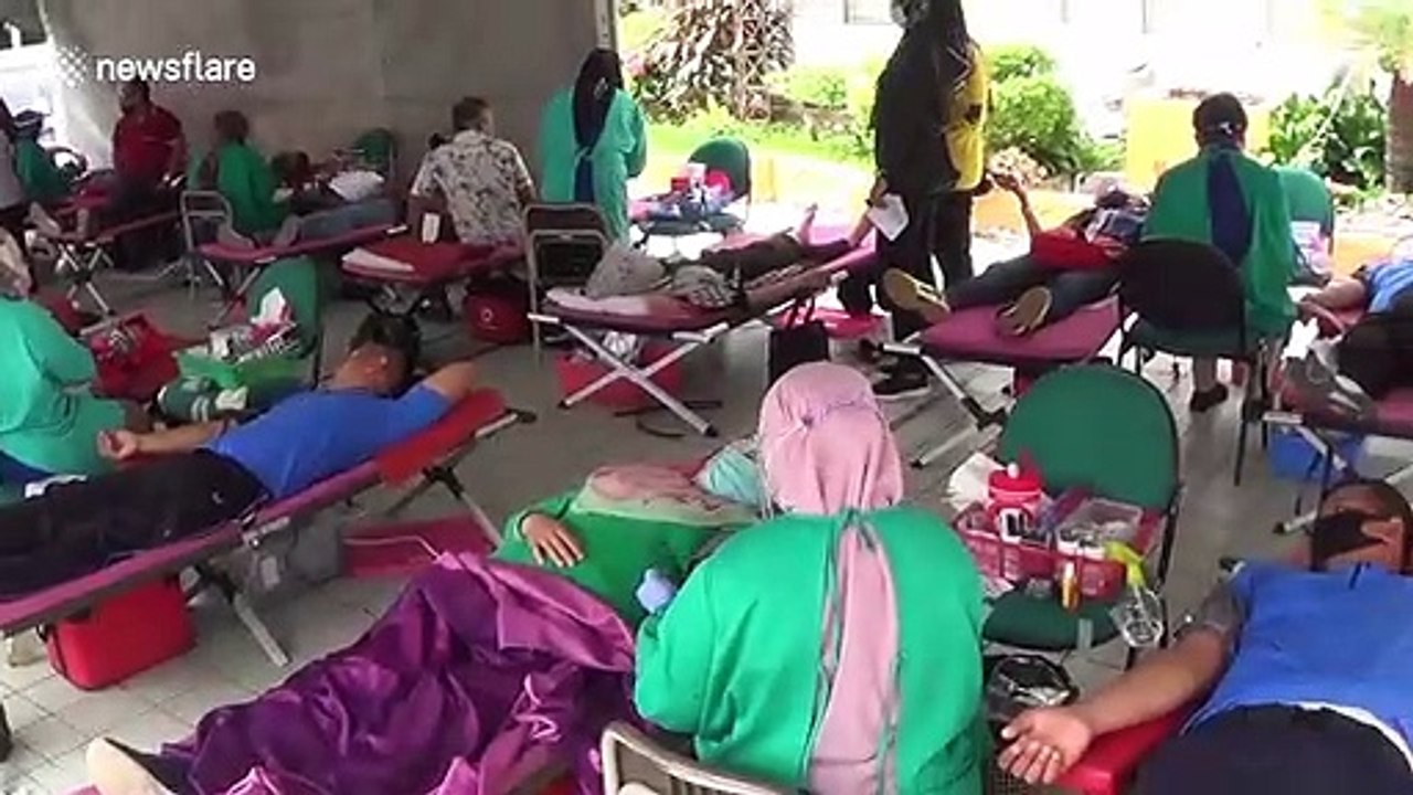 Government officials join donors to overcome the effects of COVID-19 on blood supply in Indonesia