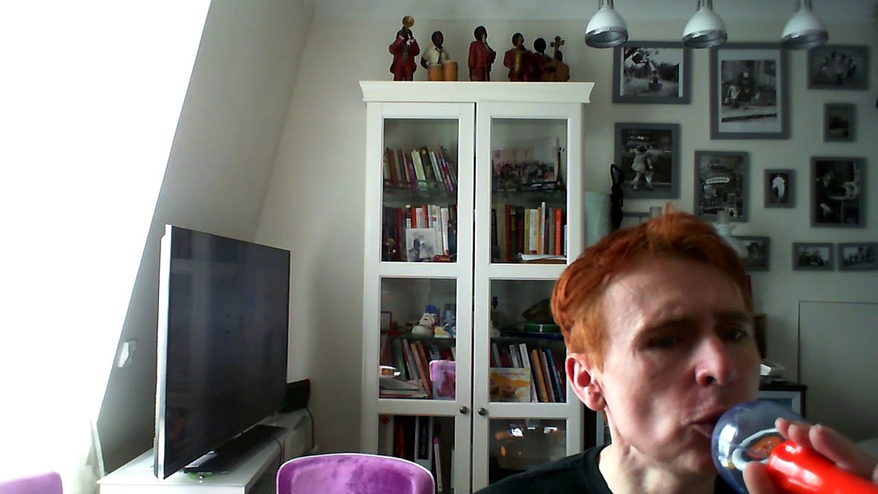 Wiwi égratigne "briller comme des étoiles"