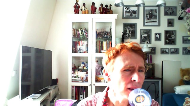 Wiwi égratigne on the low