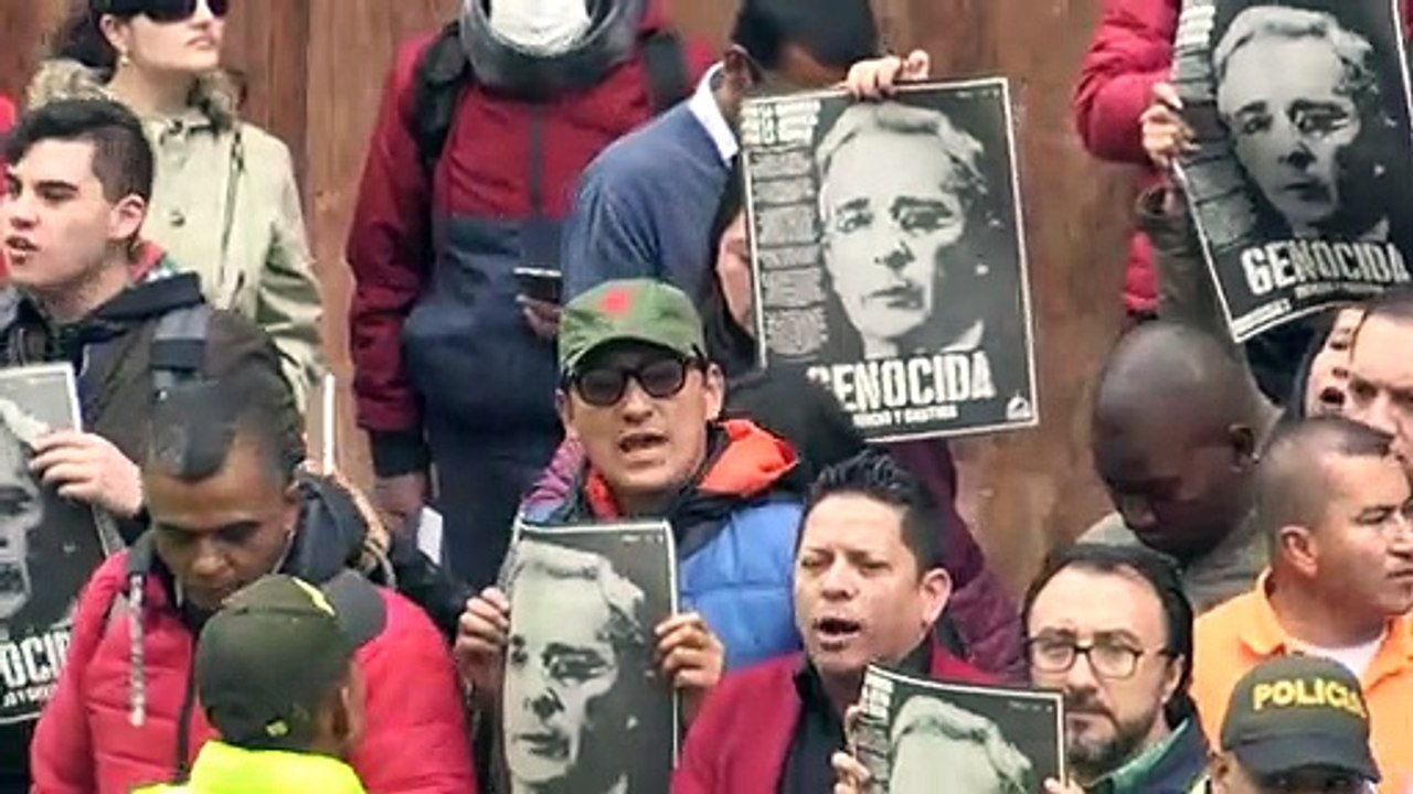 Kolumbiens Ex-Präsident Uribe unter Hausarrest