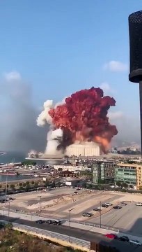 انفجارات لبنان جميع لقطات انفجار ميناء بيروت من زوايا قريبه لحظة الانفجار