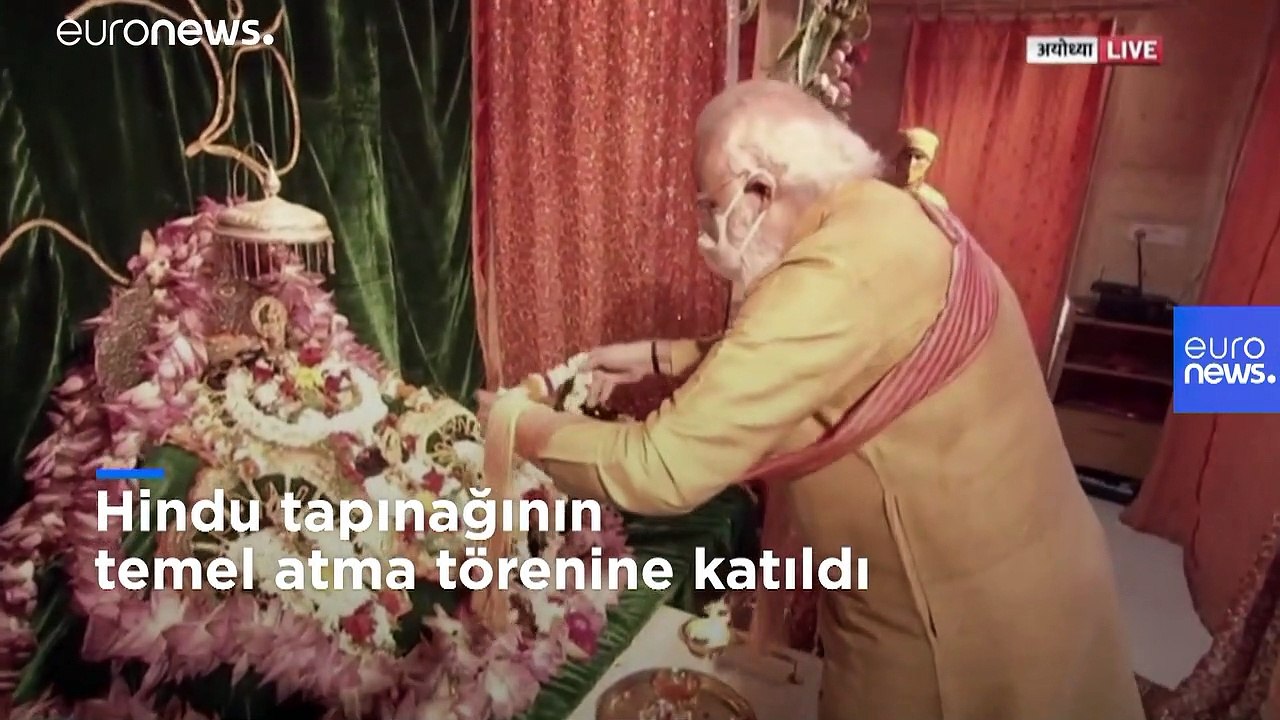 Hindistan Başbakanı Modi, Babür Camisi'ni tapınağa çevirmek için ilk tuğlayı koydu | Video