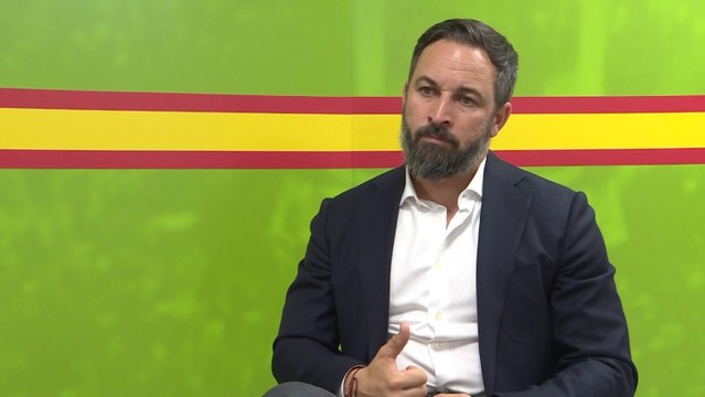 Abascal no cree que la Corona peligre pese a amenazas del Gobierno