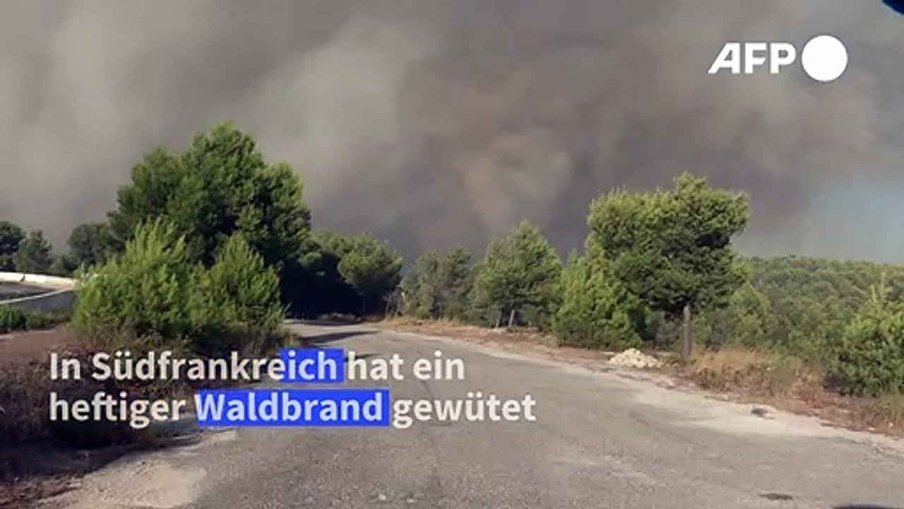 Waldbrand in Südfrankreich treibt Camper in die Flucht