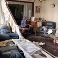 لبنانية تعزف الموسيقى وسط حطام منزلها عقب الانفجار: الجمال وسط الخراب