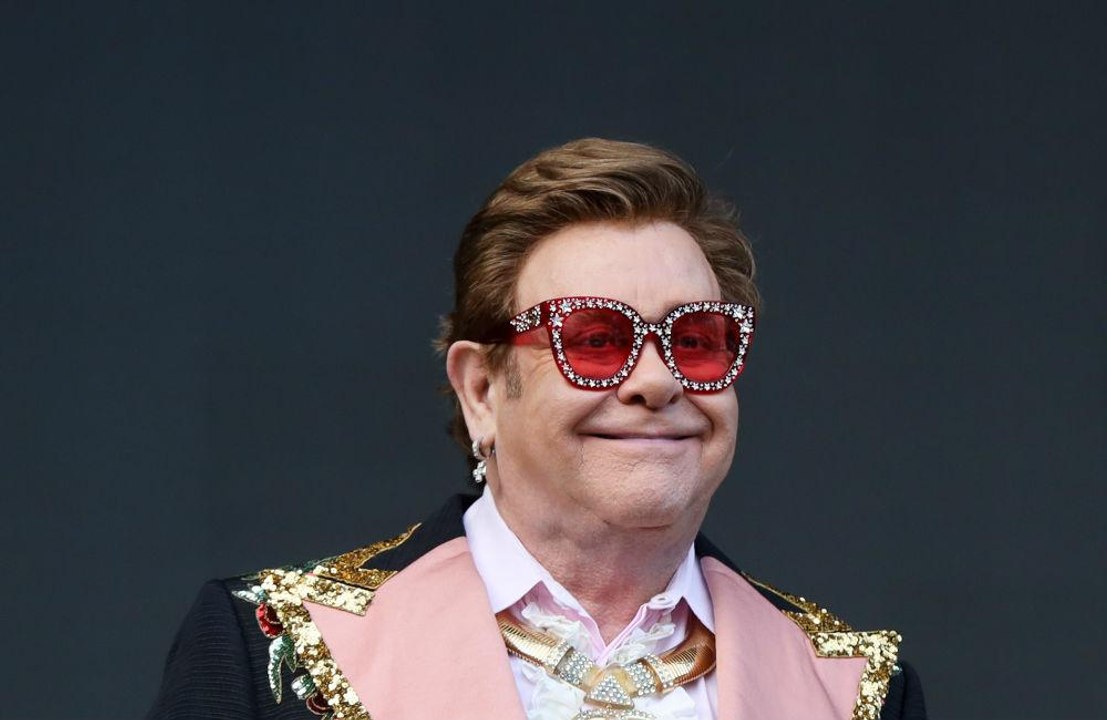 Sir Elton John und David Furnish unterstützen No Silence In Music-Bewegung