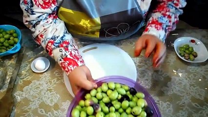 بعد تخليل وتصبير الزيتون الاخضر بالبيت - Façon Olive conserveAprès - المطبخ التونسي - Tunisian Cuisi