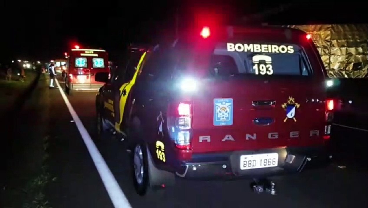 Uma pessoa morre e outras duas ficam feridas em acidente na BR-277