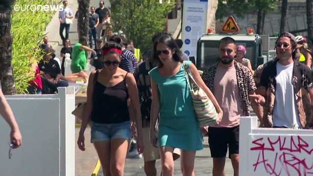 El verano alimenta la COVID en Europa: récord de casos en Francia y España y nuevas restricciones