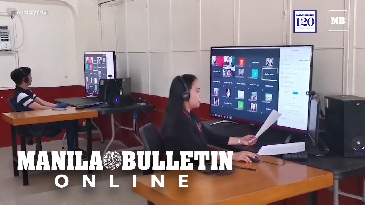 Faculty members of Saint Francis of Assisi College oriented their students for online schooling