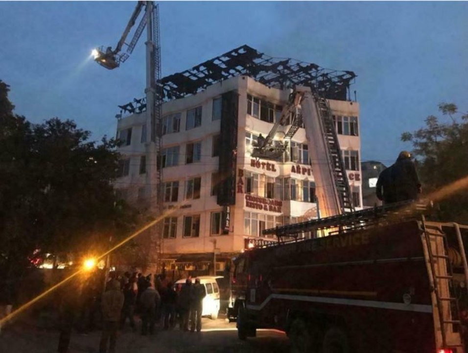 17 dead and several injured as fire rips through Delhi hotel