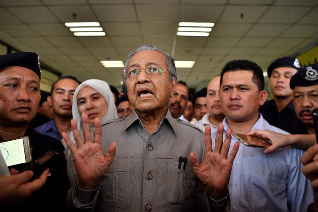 Prisons Dept wasn't ordered to stop Tun M from visiting Anwar