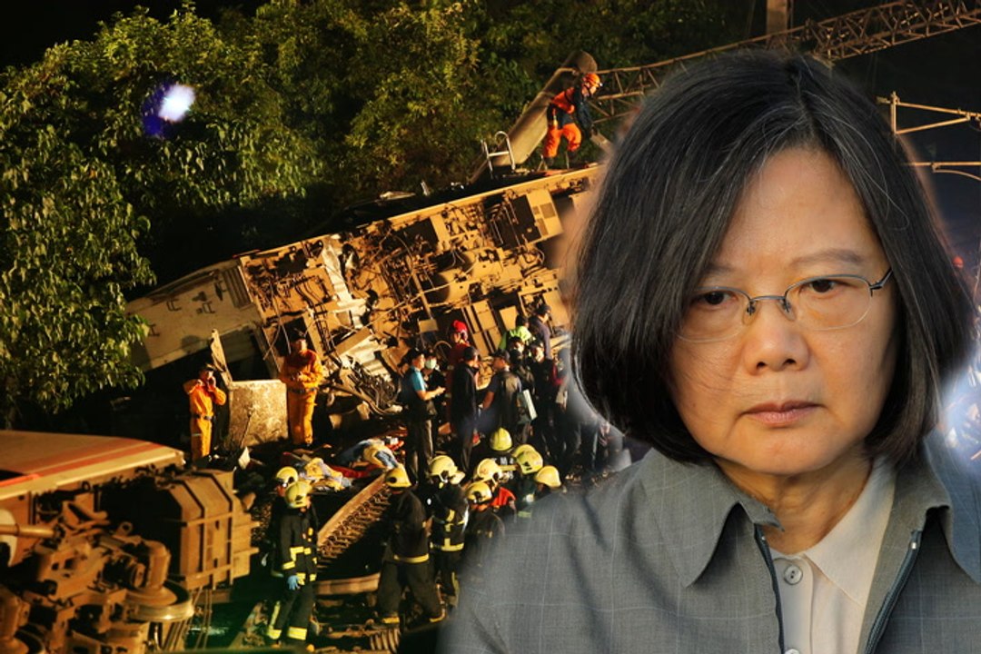 Taiwan president meets family members of train crash victims