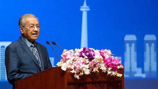 Mahathir wants 'peaceful' resolution for southern Thailand conflicts