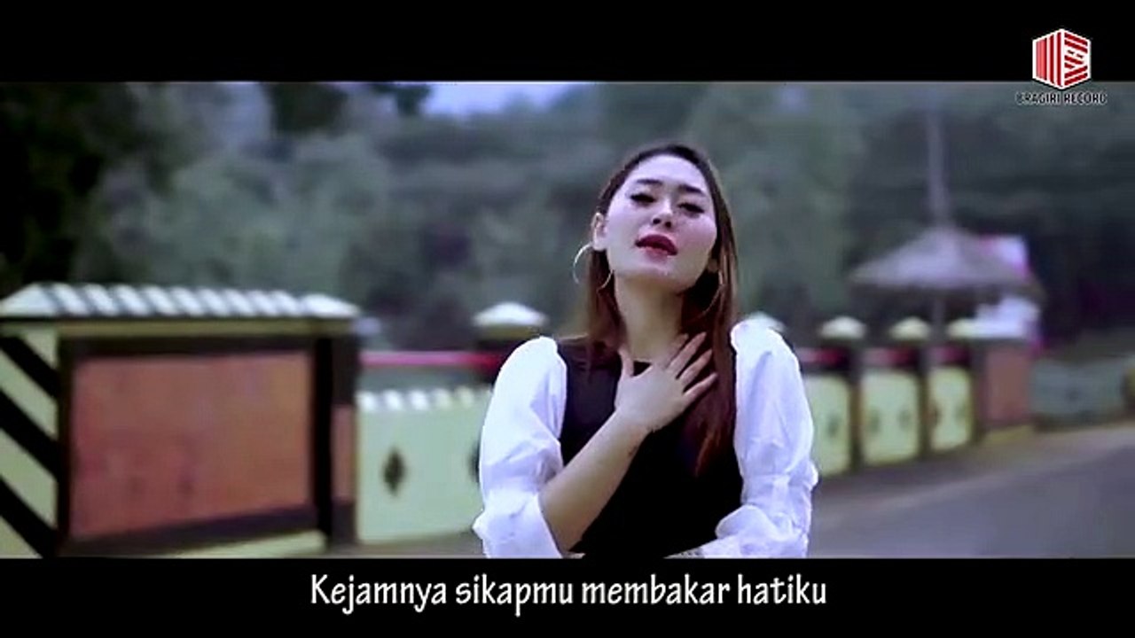 VITA ALVIA - JATUH BANGUN - OFFICIAL