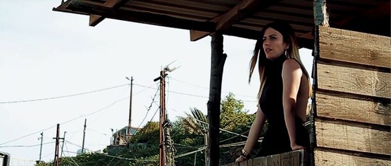 Sinem Kahveci feat. Aykut F - Bir Varmış Bir Yokmuş