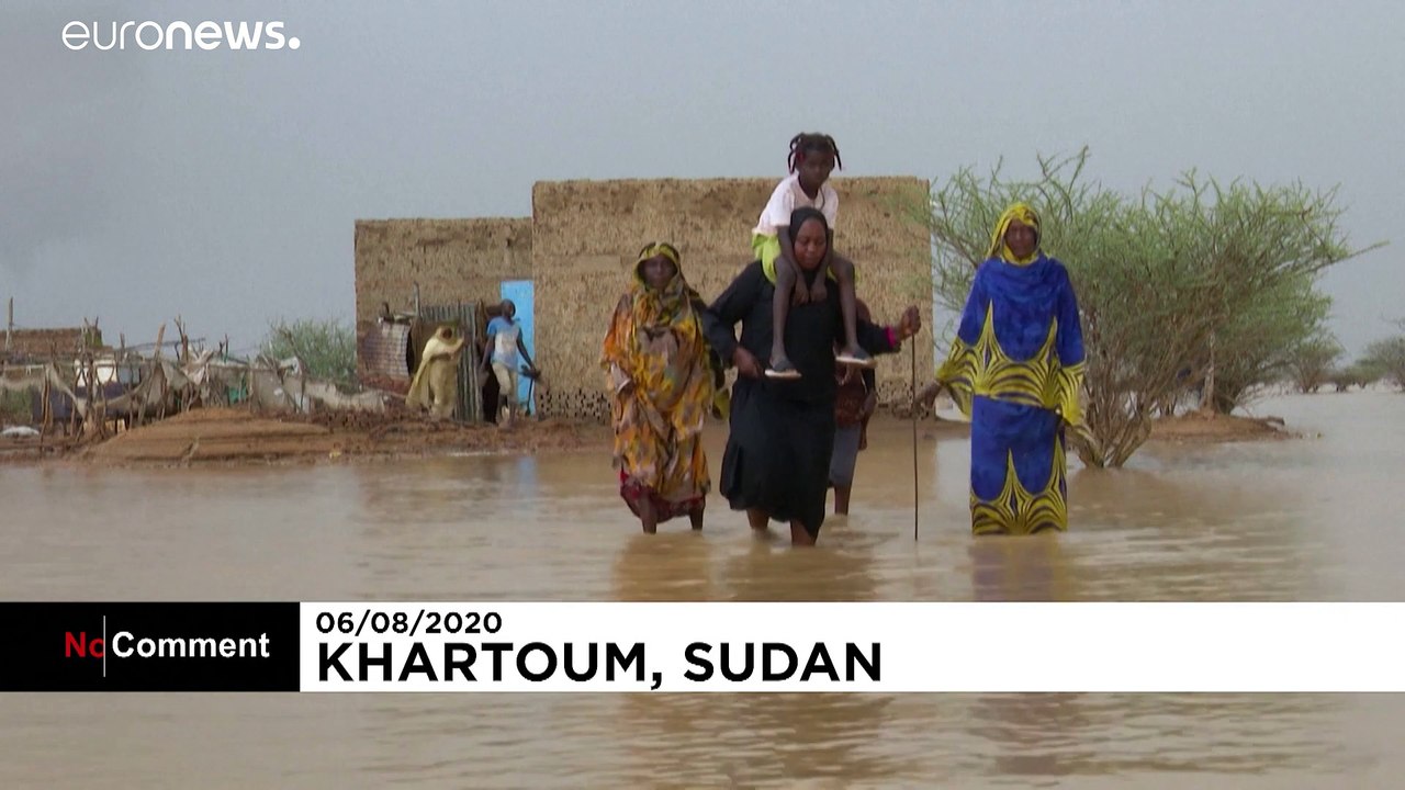 Displaced Sudanese seek shelter amid deadly flood