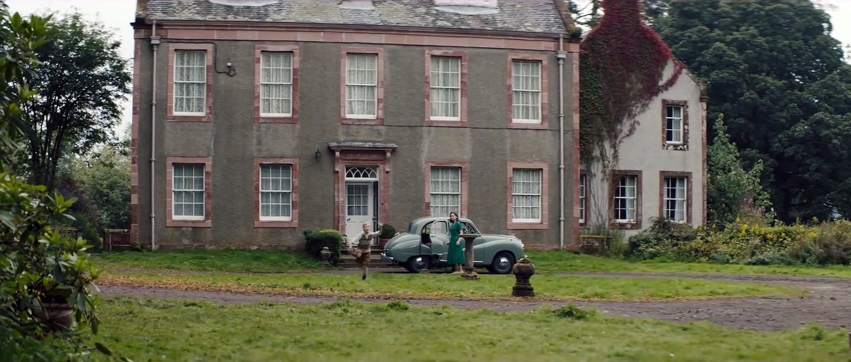 Tell It To The Bees Movie (2018) - Anna Paquin, Holliday Grainger, Gregor Selkirk