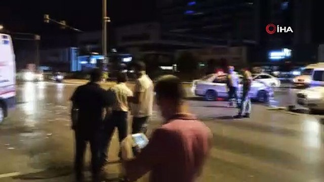 Bursa\'da kavşakta feci kaza! O anlar kamerada