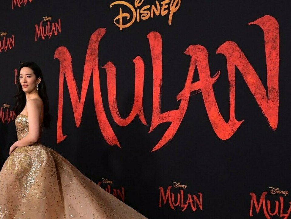 Sauer auf disney: kinobesitzer zertrümmert "mulan"-aufsteller