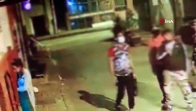 Fatih'te Afganlar, kendi yurttaşlarını silah zoruyla bağlayıp gasp etti