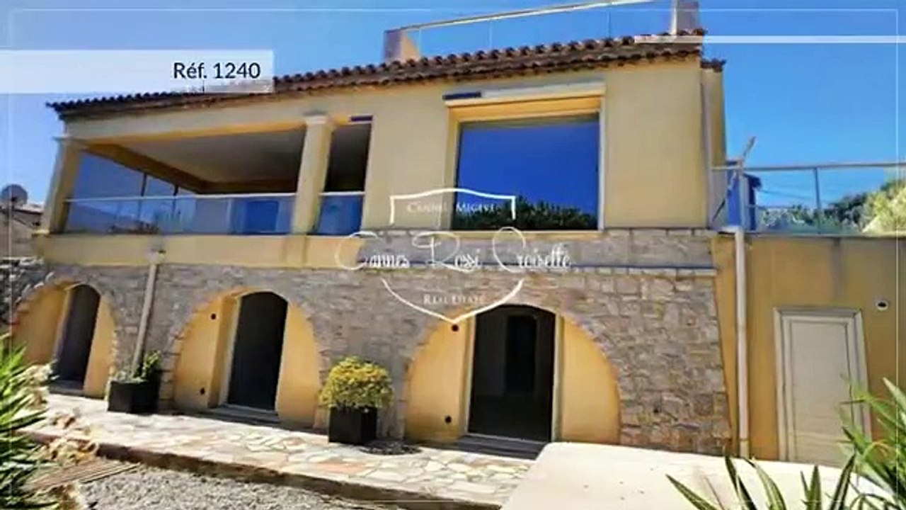 À Mandelieu-La-Napoule, villa entièrement  rénové , vue Mer!