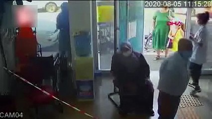 Rapor vermeyen doktora saldırı! O an kameralara yansıdı