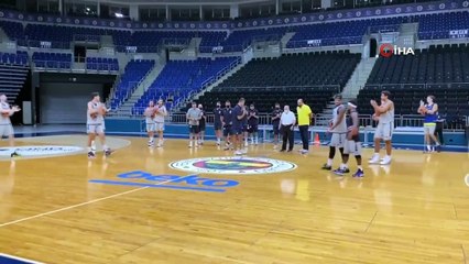 Fenerbahçe Beko, parkeye indi