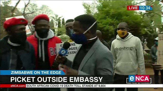 Picke outside Zimbabwean embassy